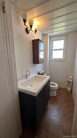 $765,500 | 422 St Agnes Place, Franklin Square, NY 11010