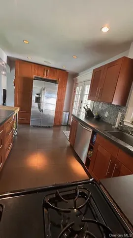 $765,500 | 422 St Agnes Place, Franklin Square, NY 11010