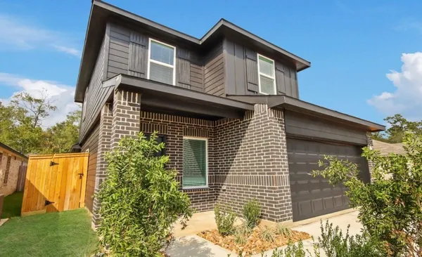 $2,400 | 1727 Portia Lane, Conroe, TX 77301