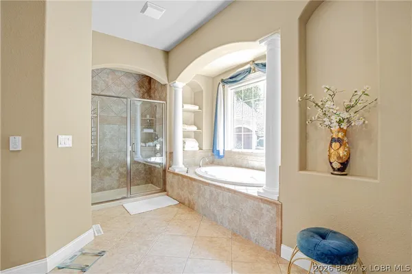 $2,189,000 | 1163 Beacon Pointe Circle, Lake Ozark, MO 65049