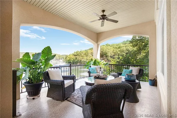 $2,189,000 | 1163 Beacon Pointe Circle, Lake Ozark, MO 65049