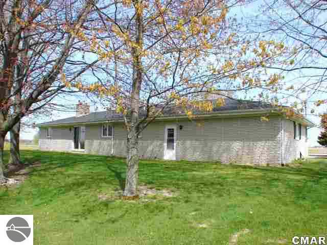 1360 South Ransom Road Ithaca, MI 48847 - Photo 24 of 24 1771706-24.JPG