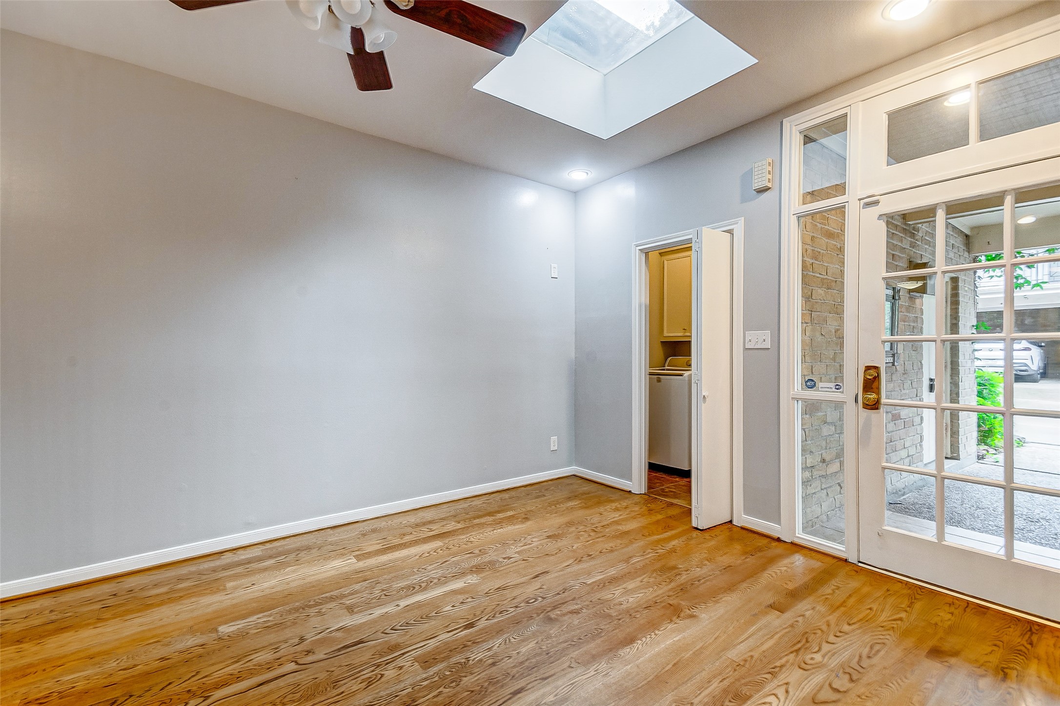 201 Vanderpool Lane, Unit 94 Houston, TX 77024 - Photo 7 of 30