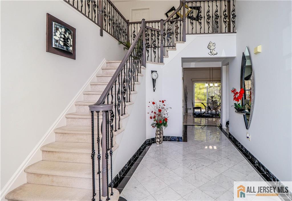 11 Markham Circle Old Bridge, NJ 08857 - Photo 3 of 61 a view of entryway and hall