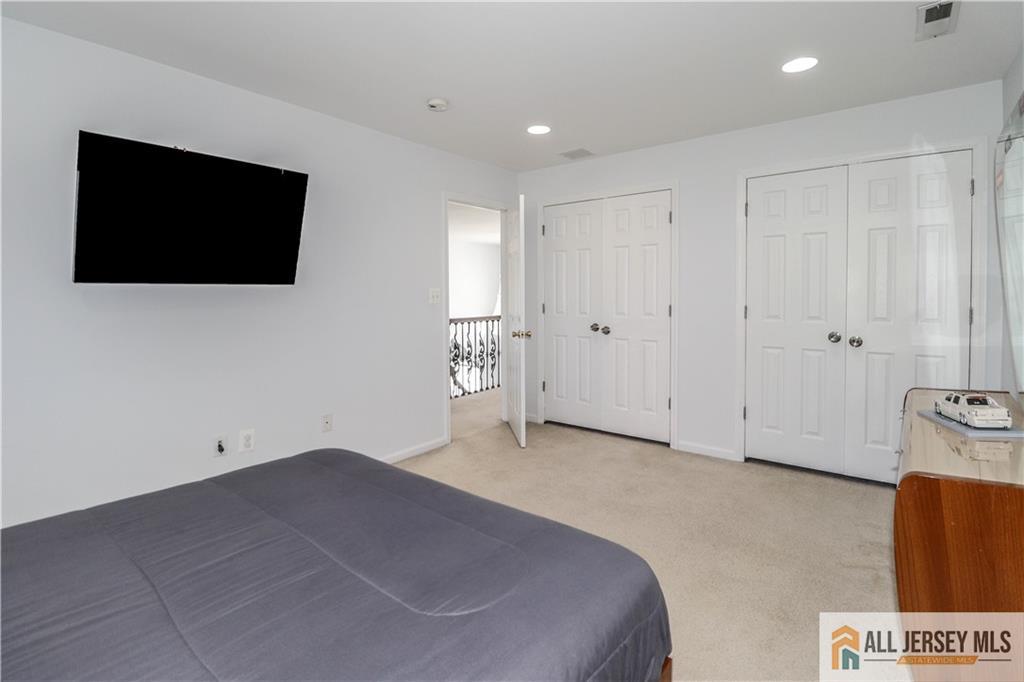 11 Markham Circle Old Bridge, NJ 08857 - Photo 31 of 61 a view of a livingroom with an empty space