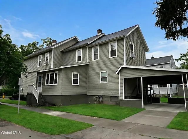 $769,900 | 74 Walnut Street, Saratoga Springs, NY 12866