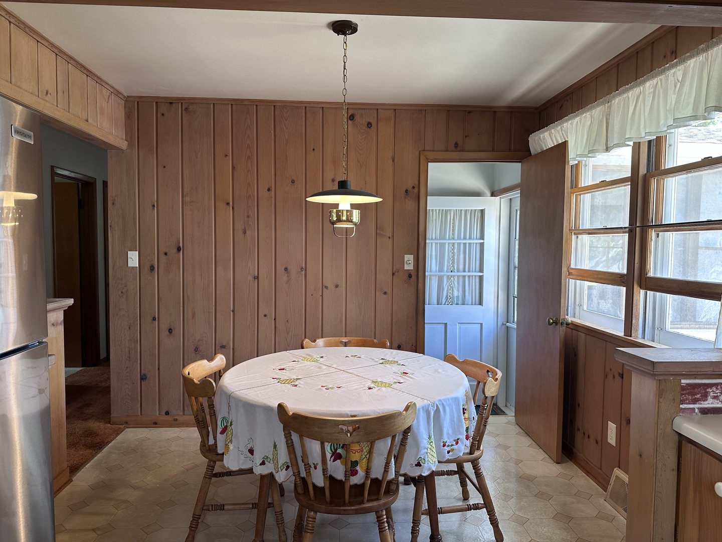 509 Highview Drive Clinton, IA 52732 - Photo 6 of 21