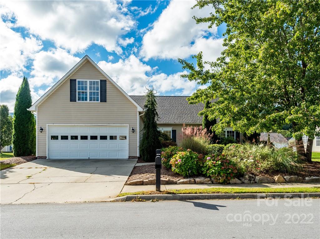 398 Running Briar Road Fletcher, NC 28732 - Photo 1 of 24 Gallery Image 1