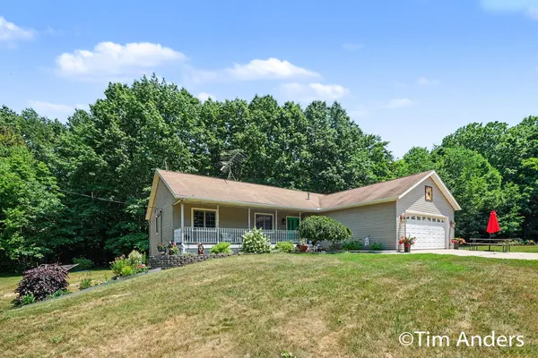 $624,900 | 3455 Northkent Pne Drive, Kent City, MI 49330