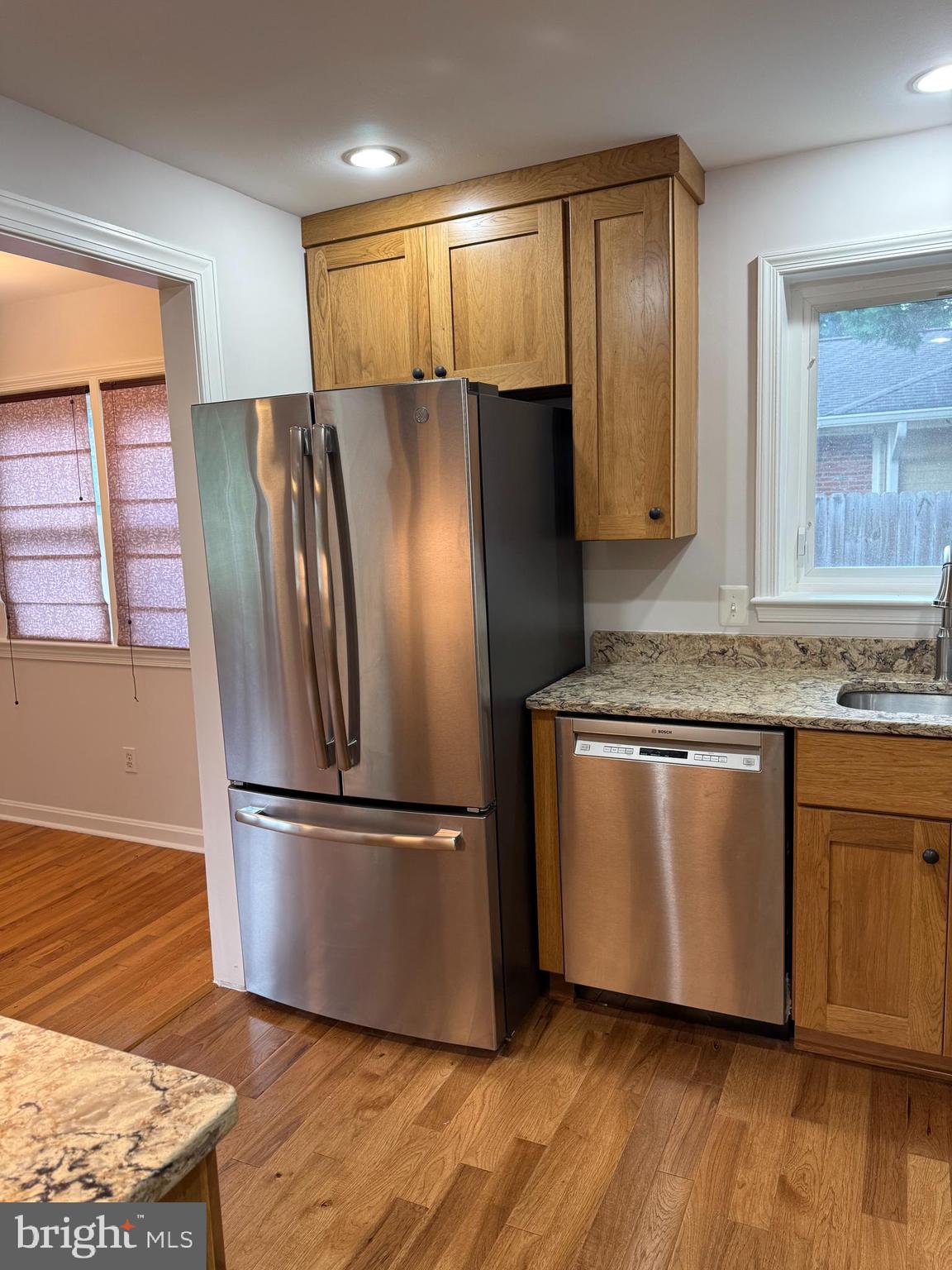7915 Fairfax Road Alexandria, VA 22308 - Photo 5 of 21 Modern Kitchen