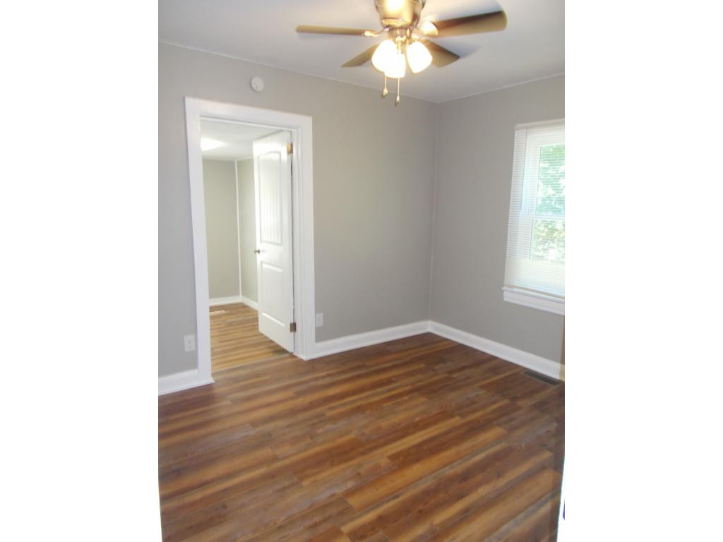 136 Powell Street Greeneville, TN 37745 - Photo 11 of 18 Photo 11