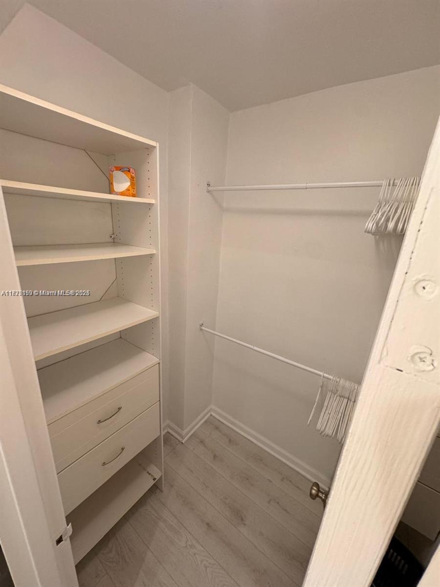 100 Lincoln Road, Unit 430 Miami Beach, FL 33139 - Photo 6 of 21