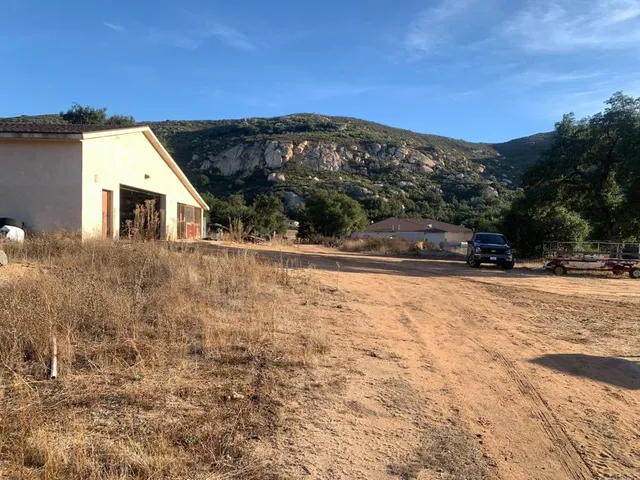 $2,500,000 | 24352 Featherstone Canyon Road, Lakeside, CA 92040