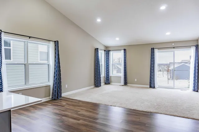 $2,995 | 143 X Nutmeg Circle, Carver, MN 55315