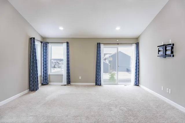 $2,995 | 143 X Nutmeg Circle, Carver, MN 55315