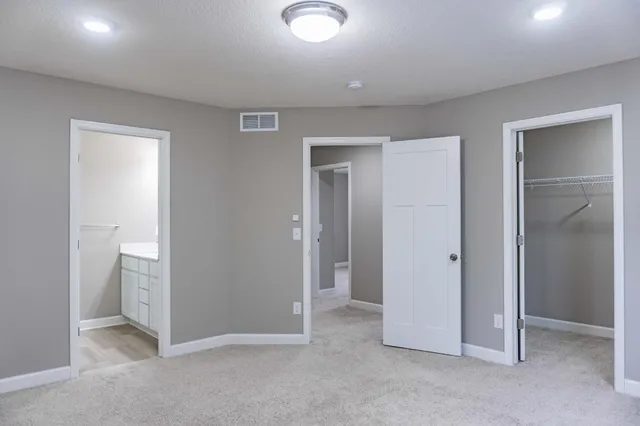 $2,995 | 143 X Nutmeg Circle, Carver, MN 55315