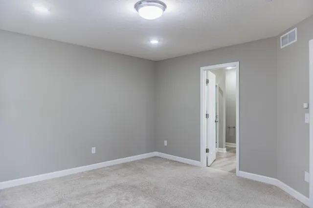 $2,995 | 143 X Nutmeg Circle, Carver, MN 55315