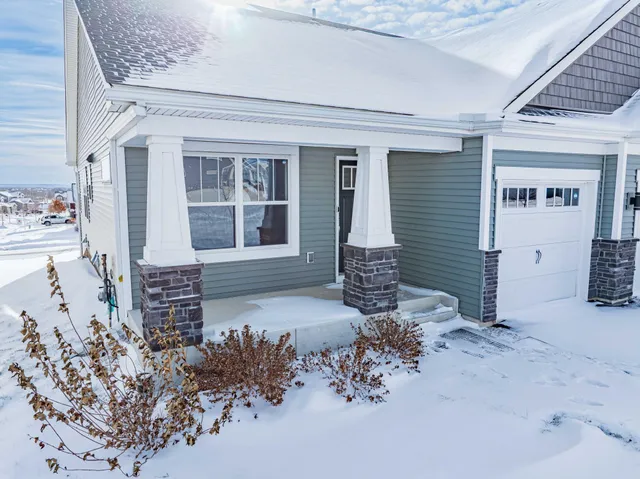 $2,995 | 143 X Nutmeg Circle, Carver, MN 55315