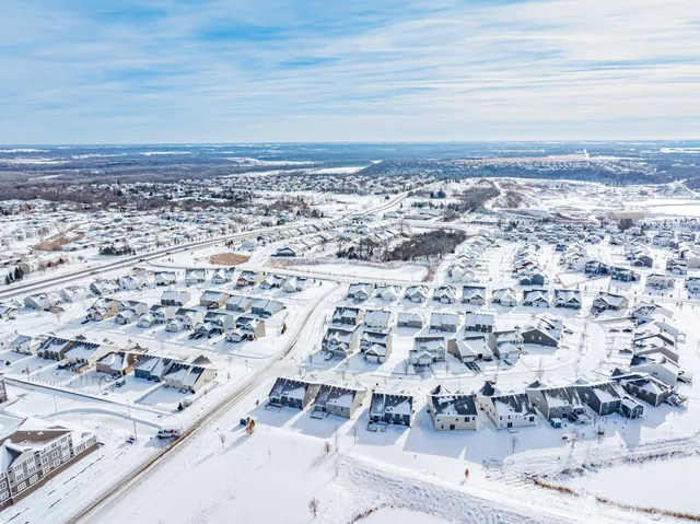 $2,995 | 143 X Nutmeg Circle, Carver, MN 55315