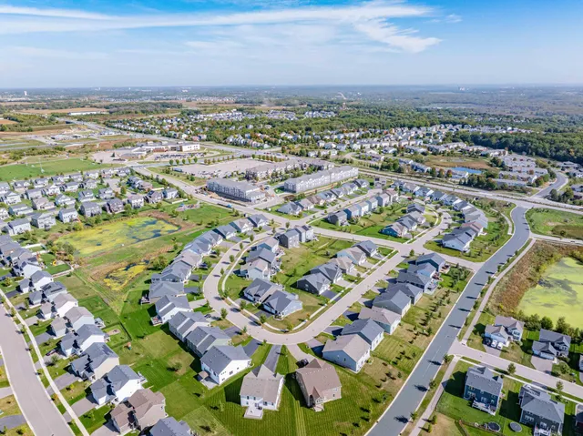 $2,995 | 143 X Nutmeg Circle, Carver, MN 55315