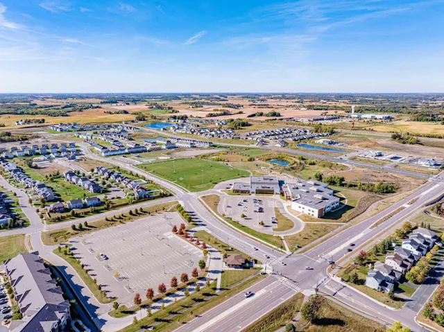 $2,995 | 143 X Nutmeg Circle, Carver, MN 55315