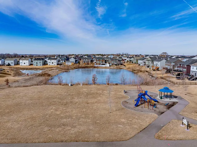 $2,995 | 143 X Nutmeg Circle, Carver, MN 55315