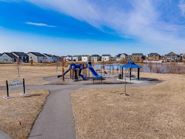 $2,995 | 143 X Nutmeg Circle, Carver, MN 55315