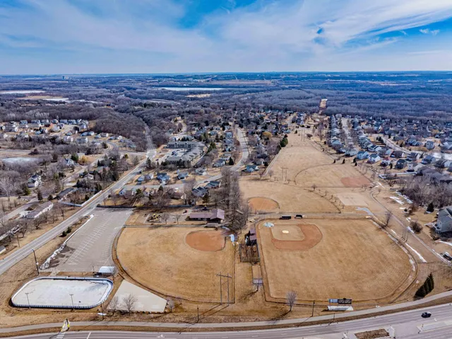 $2,995 | 143 X Nutmeg Circle, Carver, MN 55315