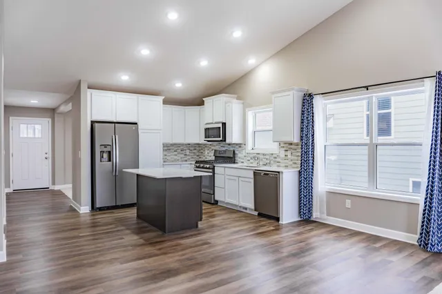 $2,995 | 143 X Nutmeg Circle, Carver, MN 55315