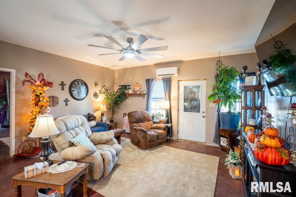 13261 North Casey Road Marion, IL 62959 - Photo 11 of 37