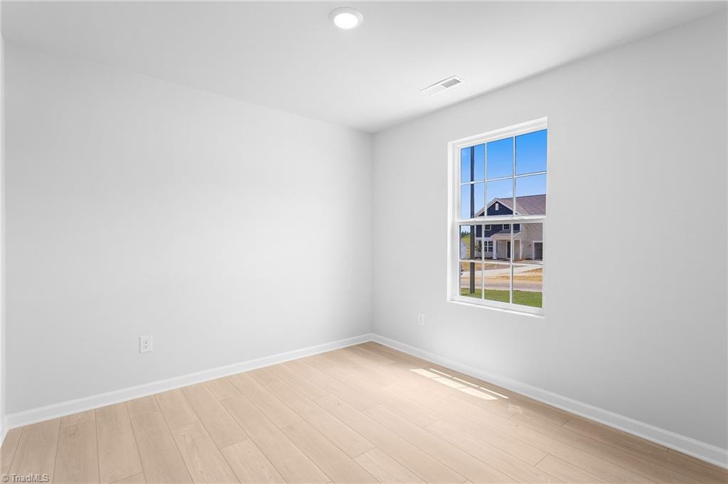 111 Primrose Street King, NC 27021 - Photo 6 of 28