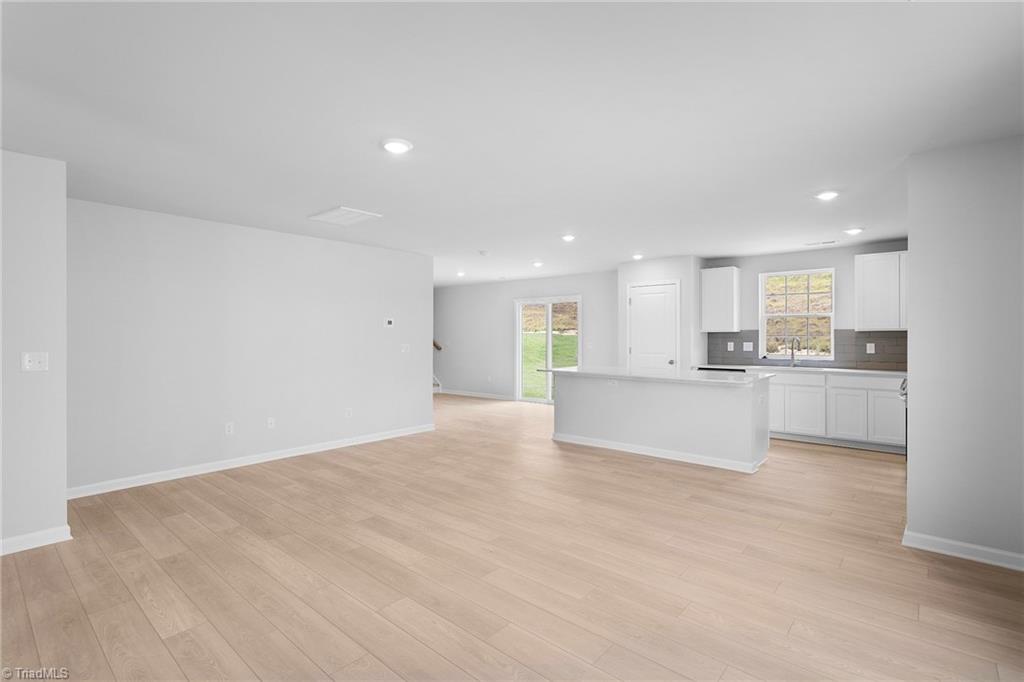 111 Primrose Street King, NC 27021 - Photo 9 of 28