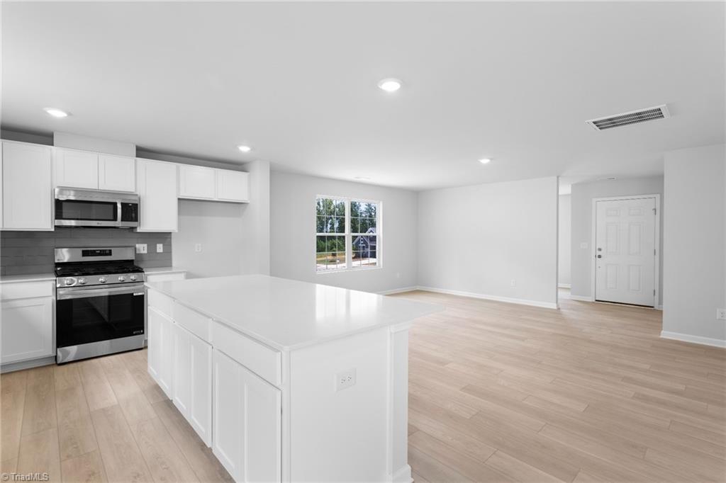 111 Primrose Street King, NC 27021 - Photo 10 of 28