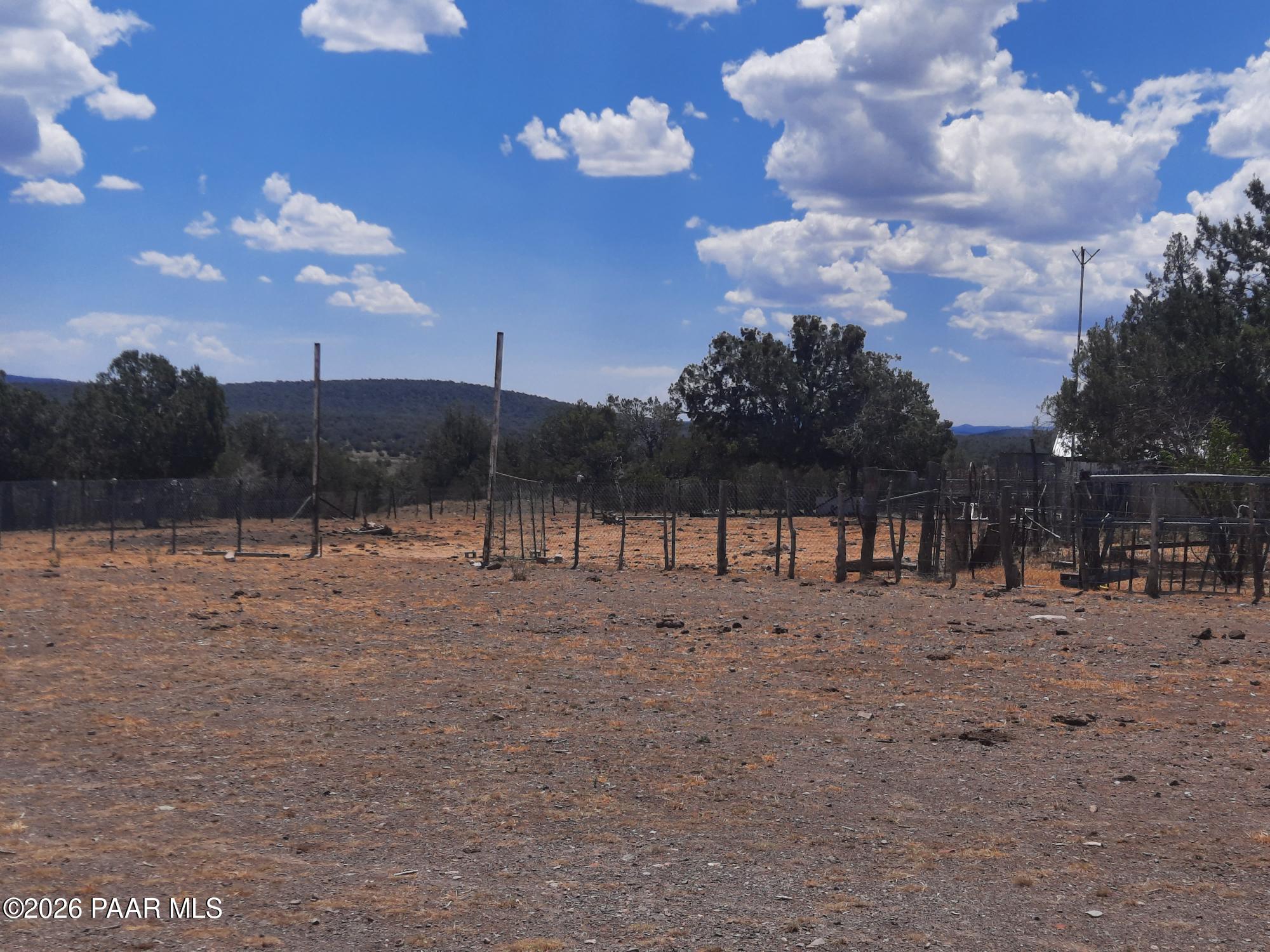 44050 West Fort Rock Road Seligman, AZ 86337 - Photo 42 of 46 20260616_112928