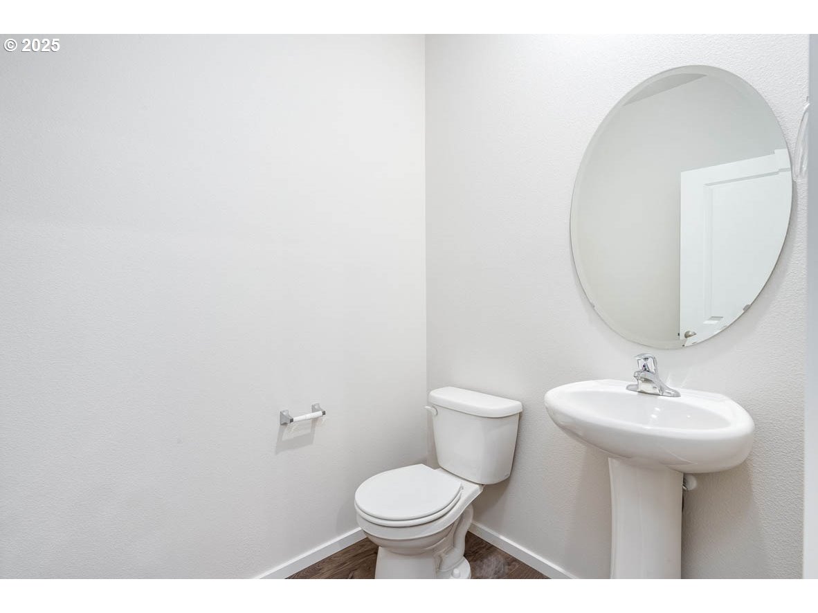 422 Reno Street Northeast Salem, OR 97301 - Photo 2 of 18 Gallery Image 2