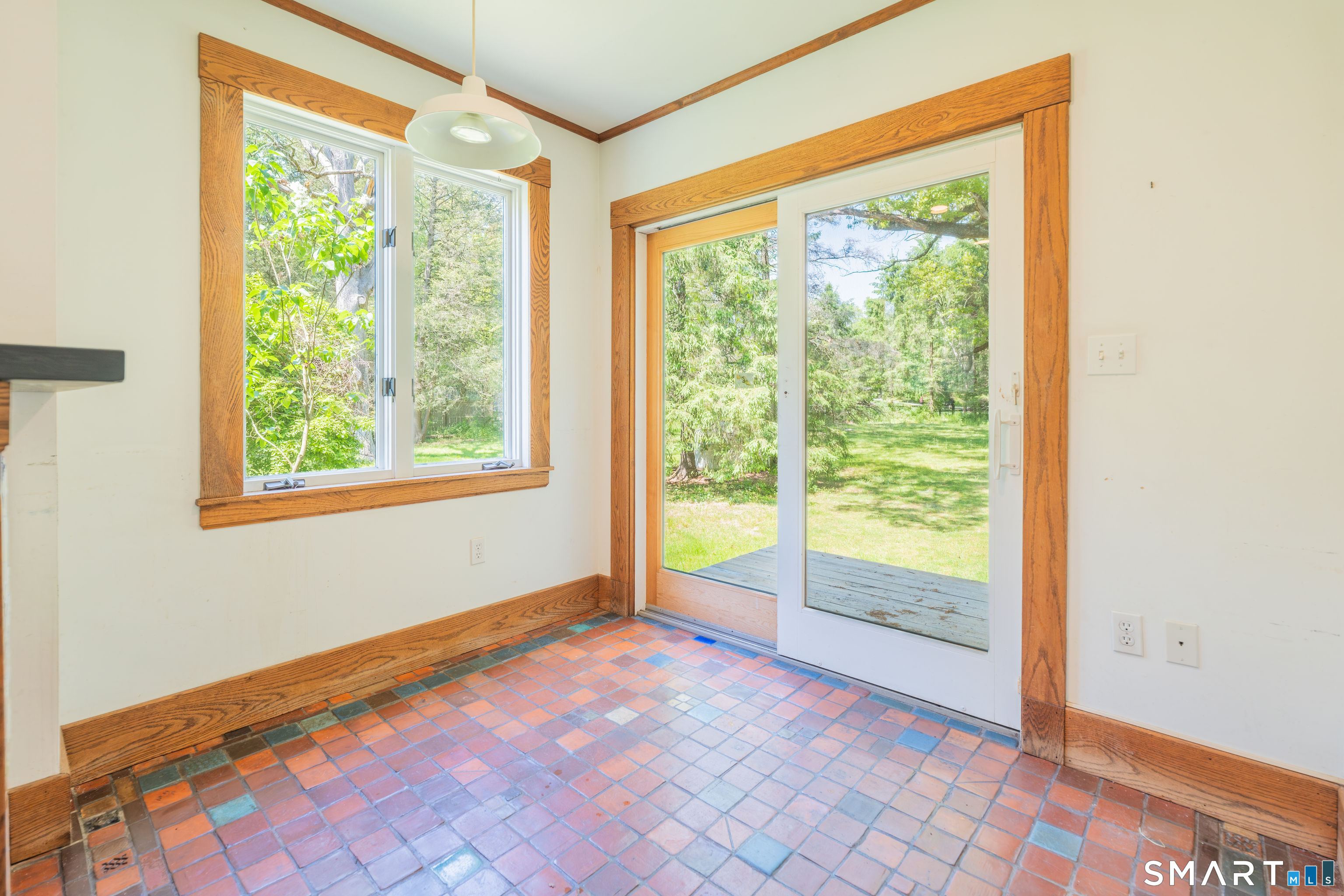95 Beecher Road Woodbridge, CT 06525 - Photo 11 of 39