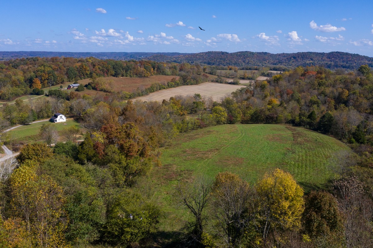 300 Garrison Branch Road Cottontown, TN 37048 - Photo 50 of 50 a view of a lake in middle of the town