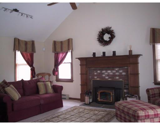2 Spring Street Douglas, MA 01516 - Photo 8 of 17 Gallery Image 8