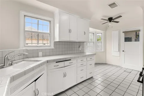 $824,995 | 10233 South 3rd Avenue, Inglewood, CA 90303