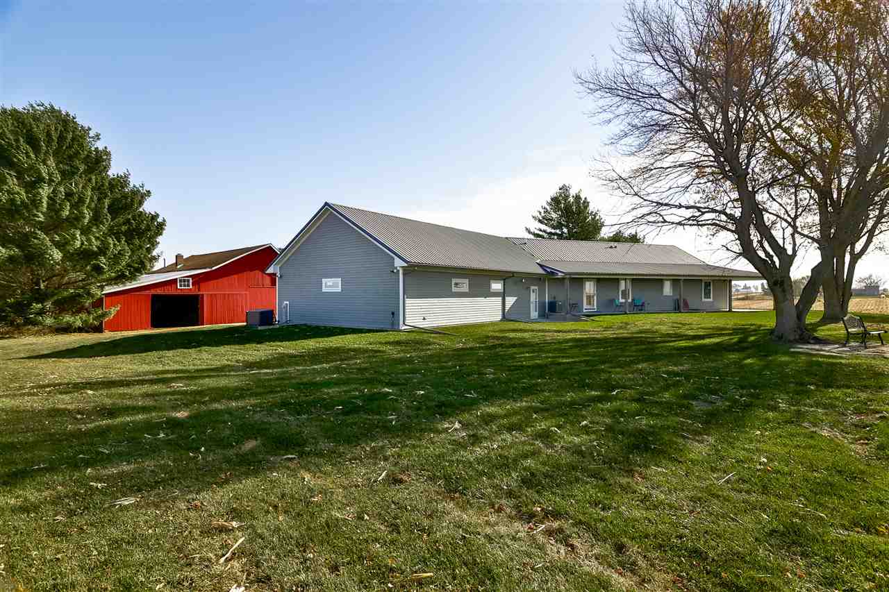5776 Daysville Road Oregon, IL 61061 - Photo 7 of 34 a front view of house with yard and green space