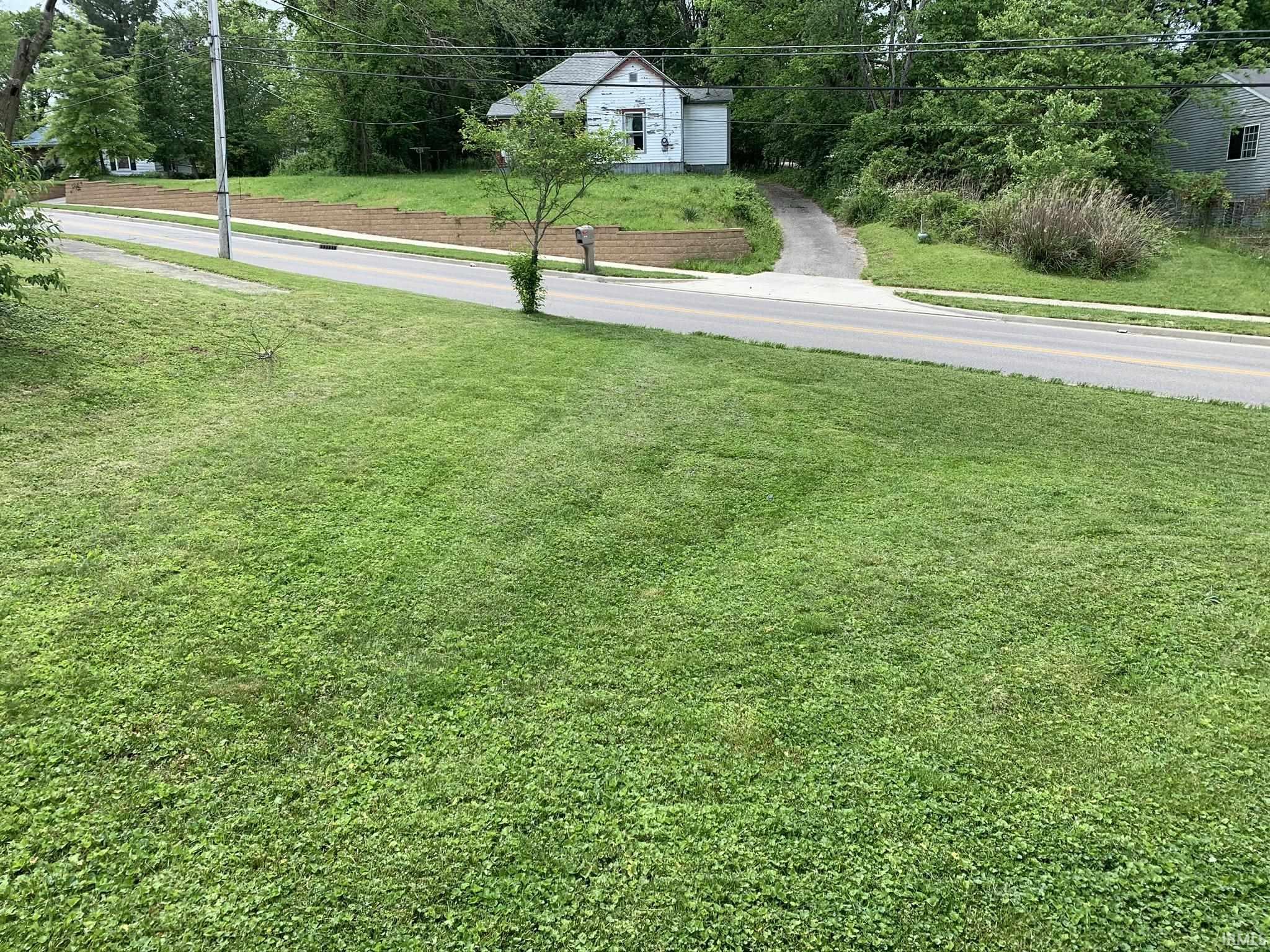 2607 South Rockport Road Bloomington, IN 47403 - Photo 12 of 18