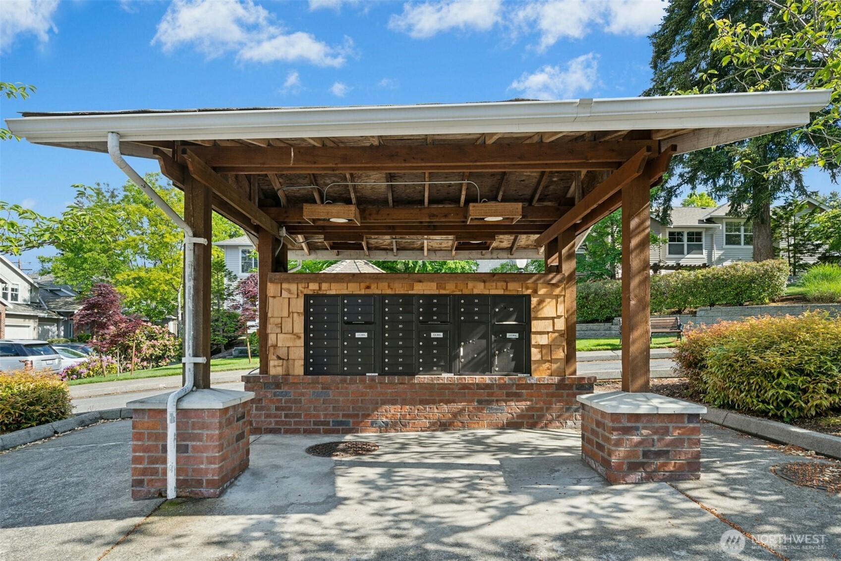 8500 Main Street, Unit F312 Edmonds, WA 98026 - Photo 30 of 32