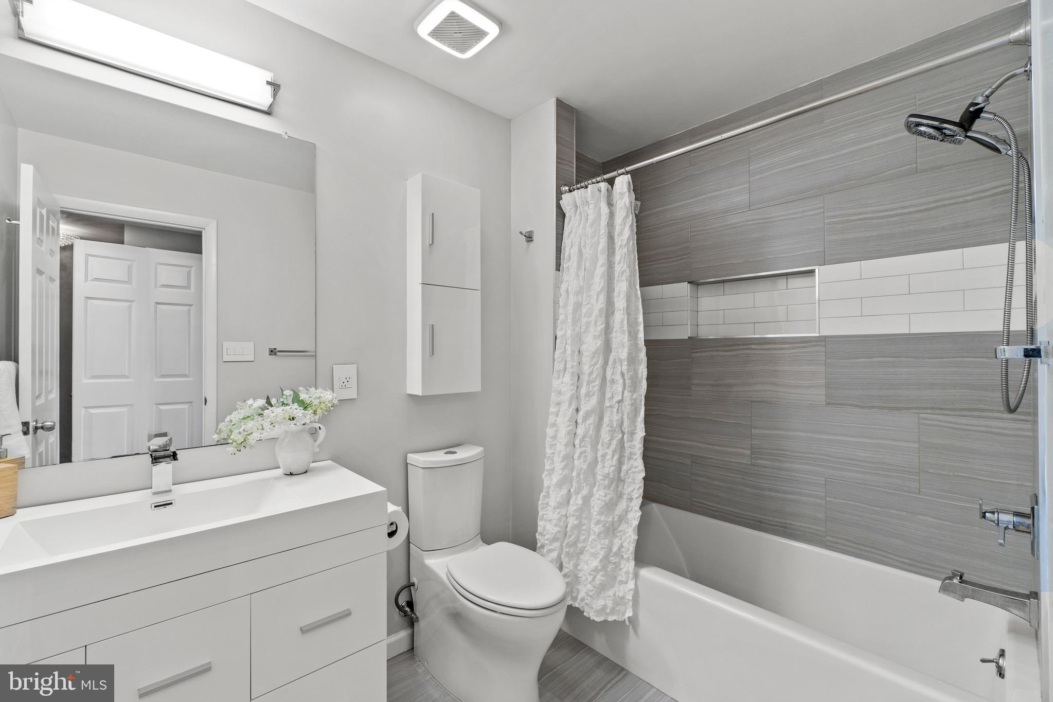 922 4th Street Southeast Washington, DC 20003 - Photo 22 of 25