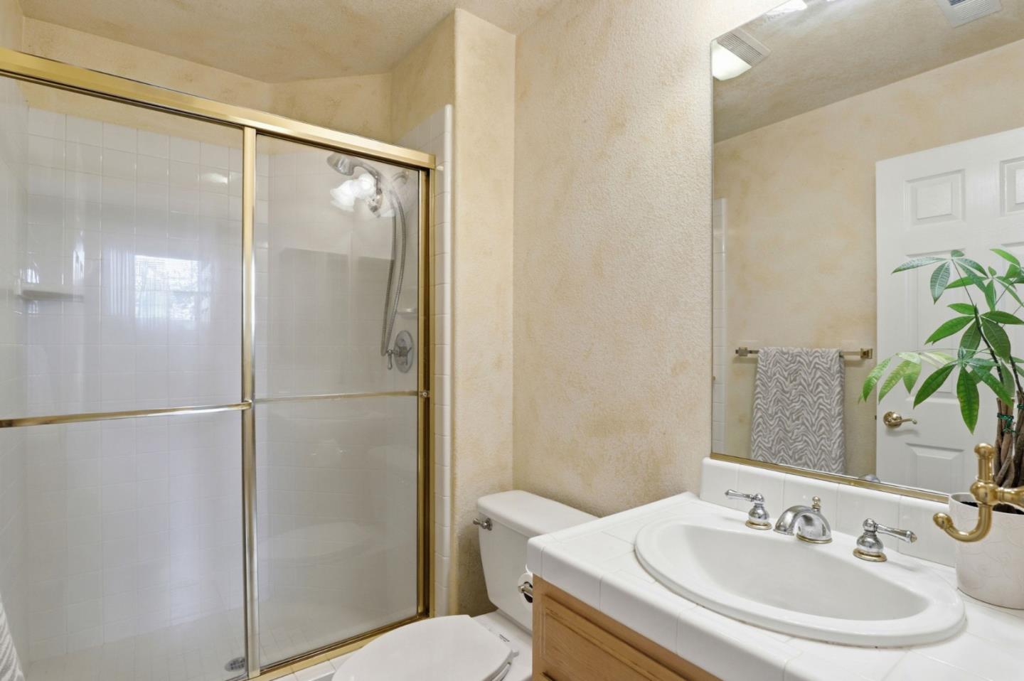 1536 Jackdow Court Gilroy, CA 95020 - Photo 17 of 53