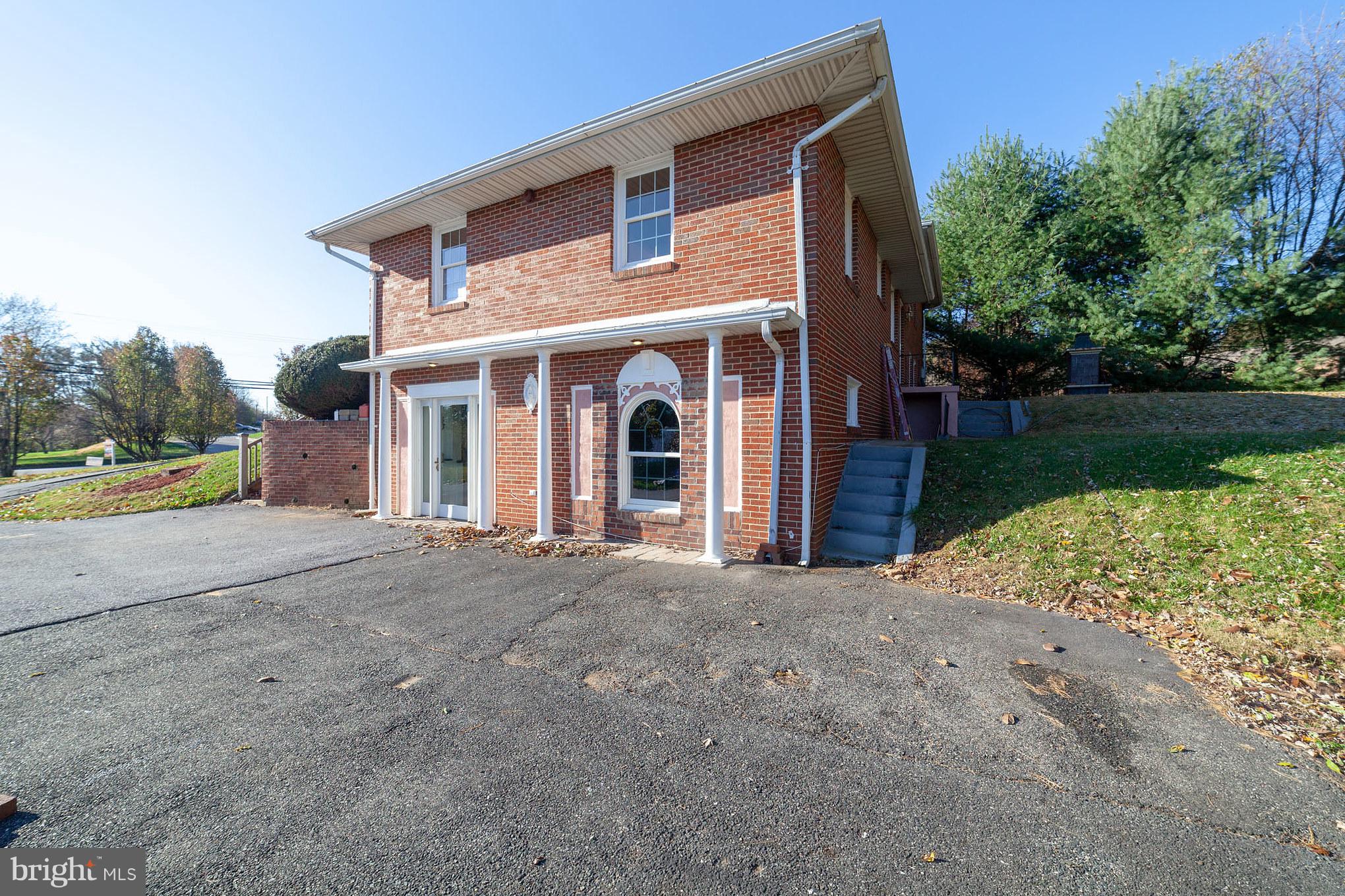 5606 Old Court Road Baltimore, MD 21244 - Photo 3 of 29