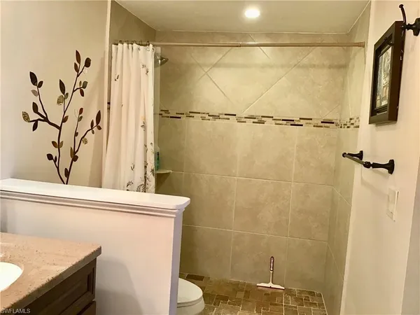 $4,800 | 440 Fox Haven Drive, Unit 2106, Naples, FL 34104