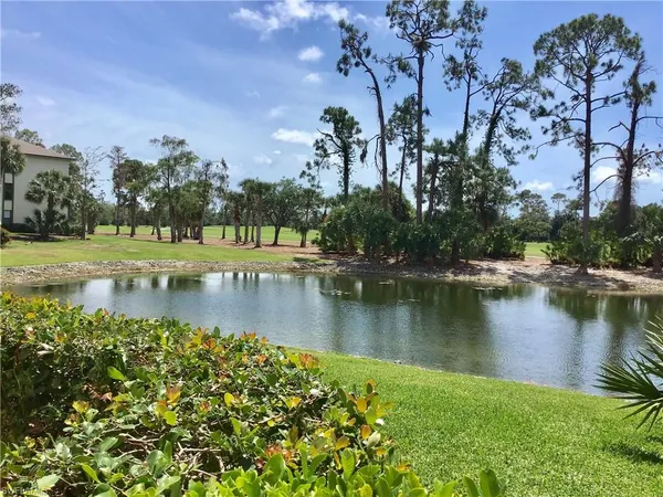 $4,800 | 440 Fox Haven Drive, Unit 2106, Naples, FL 34104