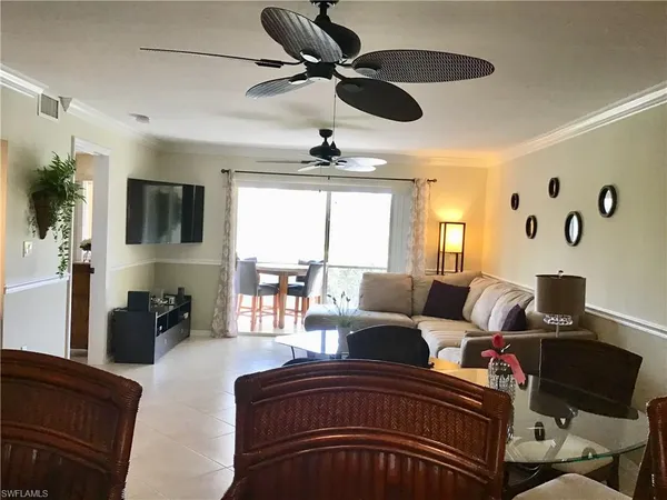 $4,800 | 440 Fox Haven Drive, Unit 2106, Naples, FL 34104