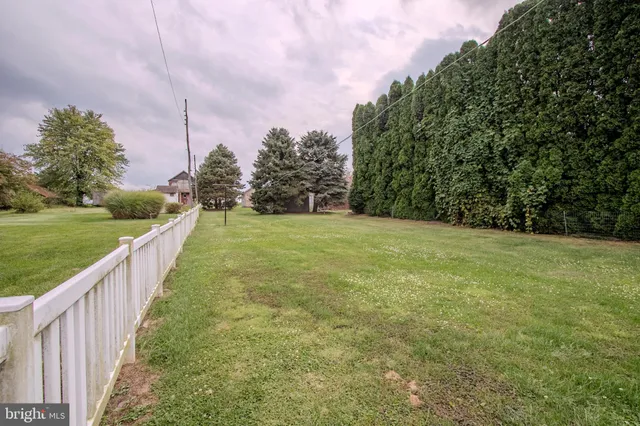 $249,900 | 16 Main Street, Womelsdorf, PA 19567