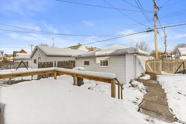 $249,900 | 2912 Wright Avenue, Racine, WI 53405